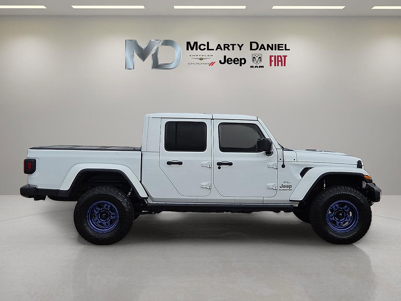 Used 2022 Jeep Gladiator Overland w/ Popular Equipment Package AWD/4WD image 6