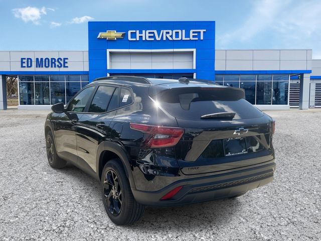 New 2026 Chevrolet Trax LT w/ Driver Confidence Package FWD image 4