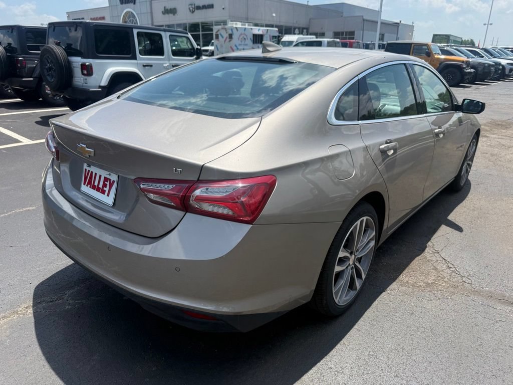 Used 2024 Chevrolet Malibu LT FWD image 3