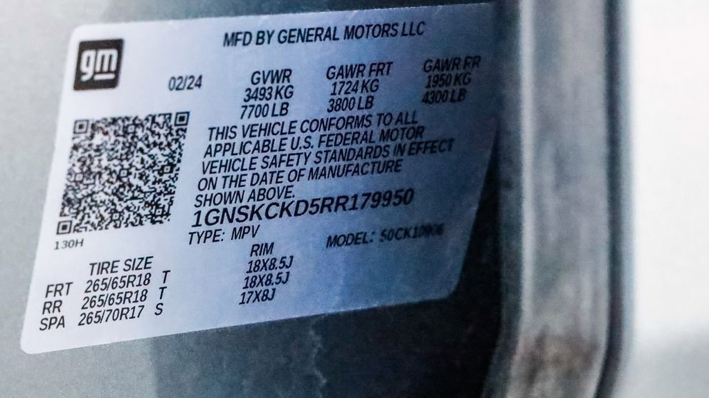 Used 2024 Chevrolet Suburban LT image 31