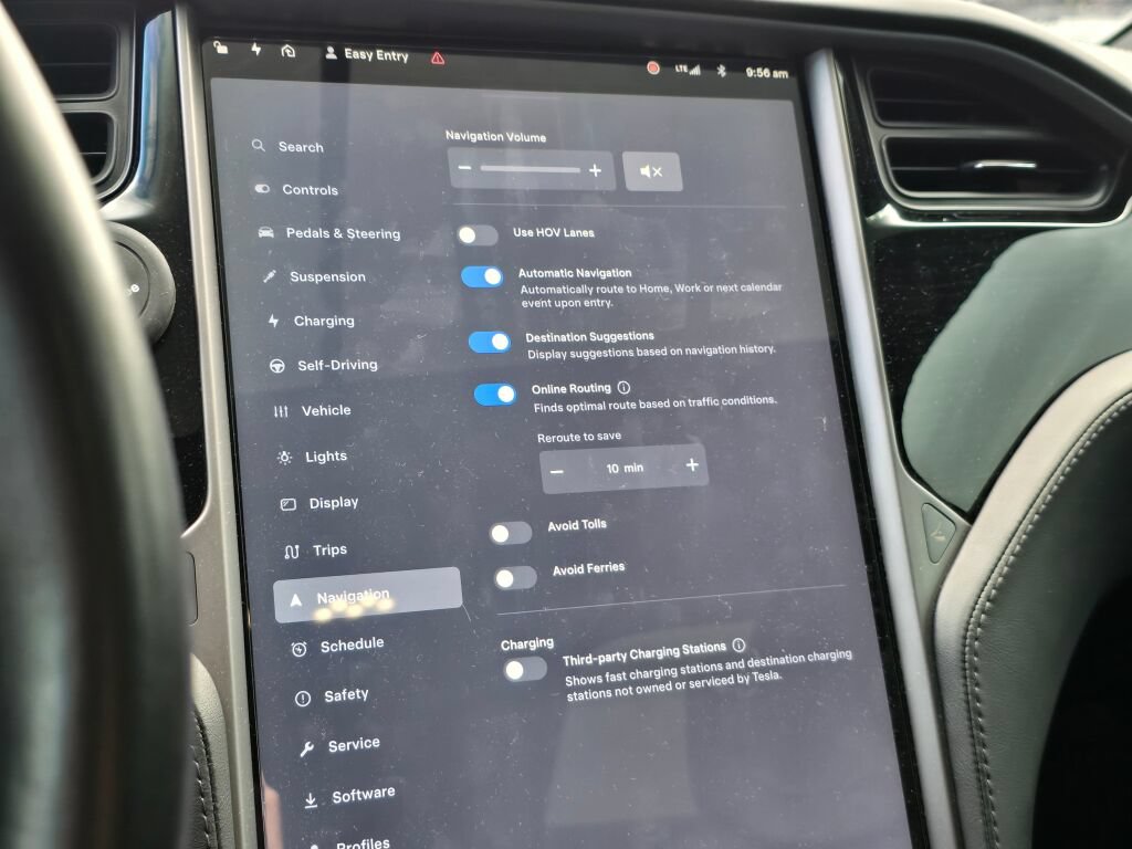 Used 2018 Tesla Model X 75D AWD/4WD image 32