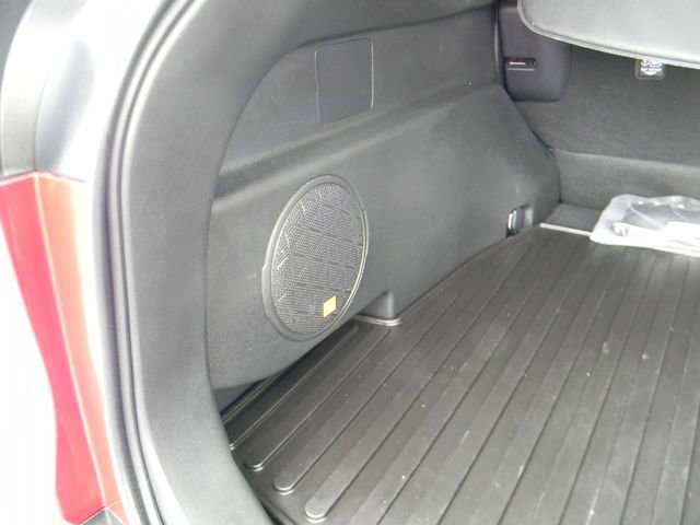 Used 2023 Toyota RAV4 XLE Premium AWD/4WD image 27