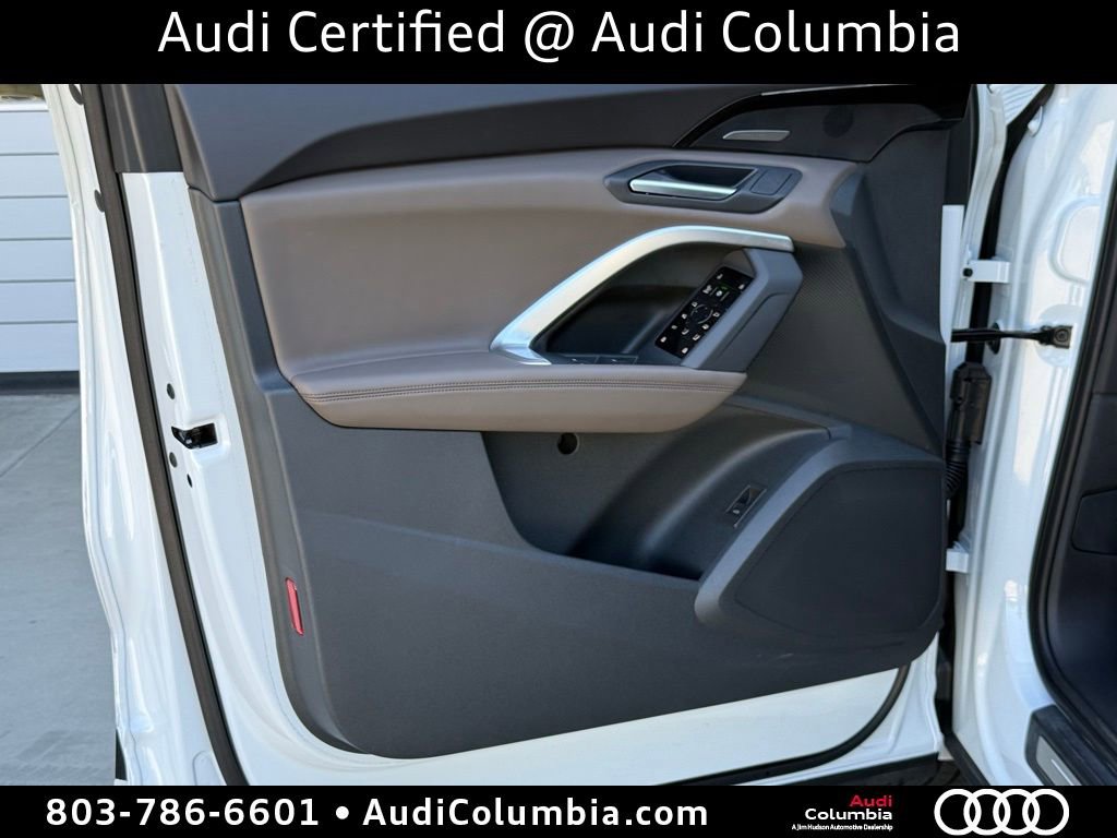 Used 2025 Audi Q5 Premium Plus w/ Premium Plus AWD/4WD image 20