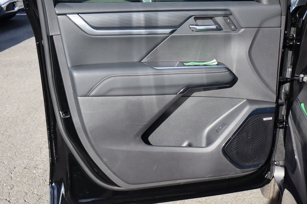 New 2026 GMC Acadia Elevation w/ Black Edition FWD image 9
