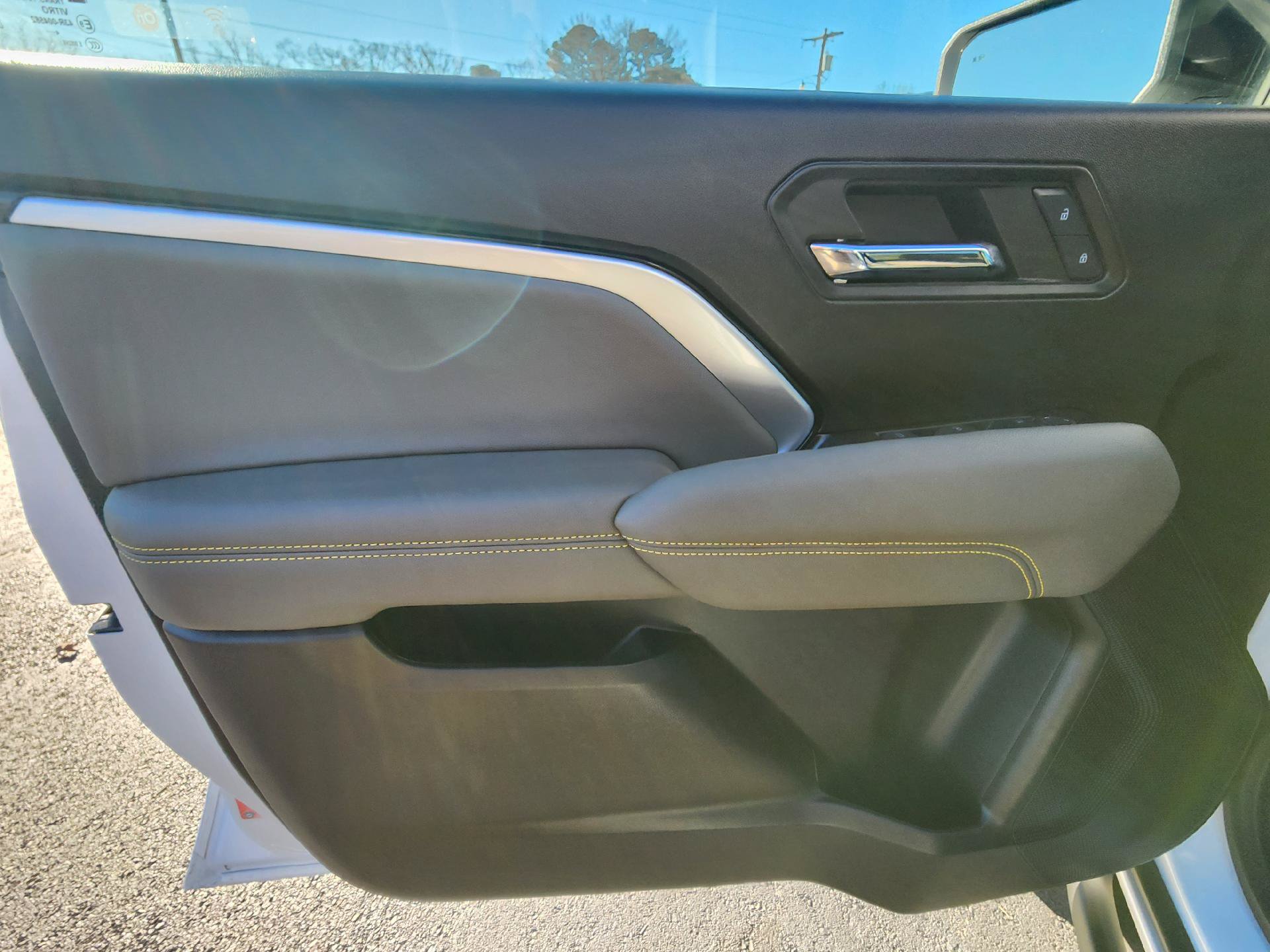 Used 2024 Chevrolet Colorado ZR2 w/ ZR2 Bison Edition AWD/4WD image 14