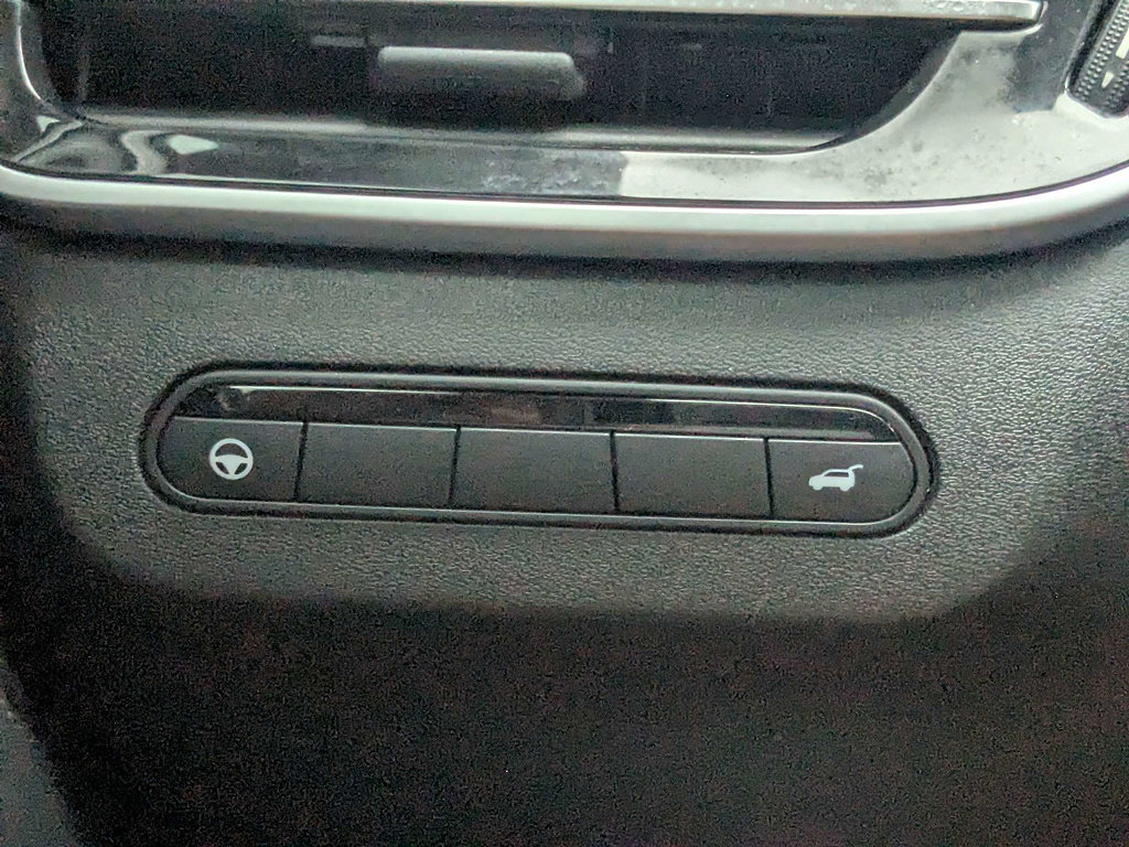 Used 2025 INFINITI QX60 Luxe w/ Cargo Package FWD image 26