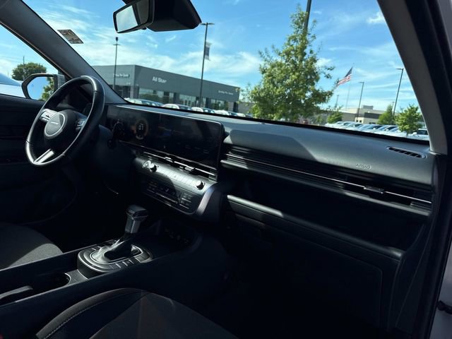 Used 2025 Hyundai Kona SEL image 18