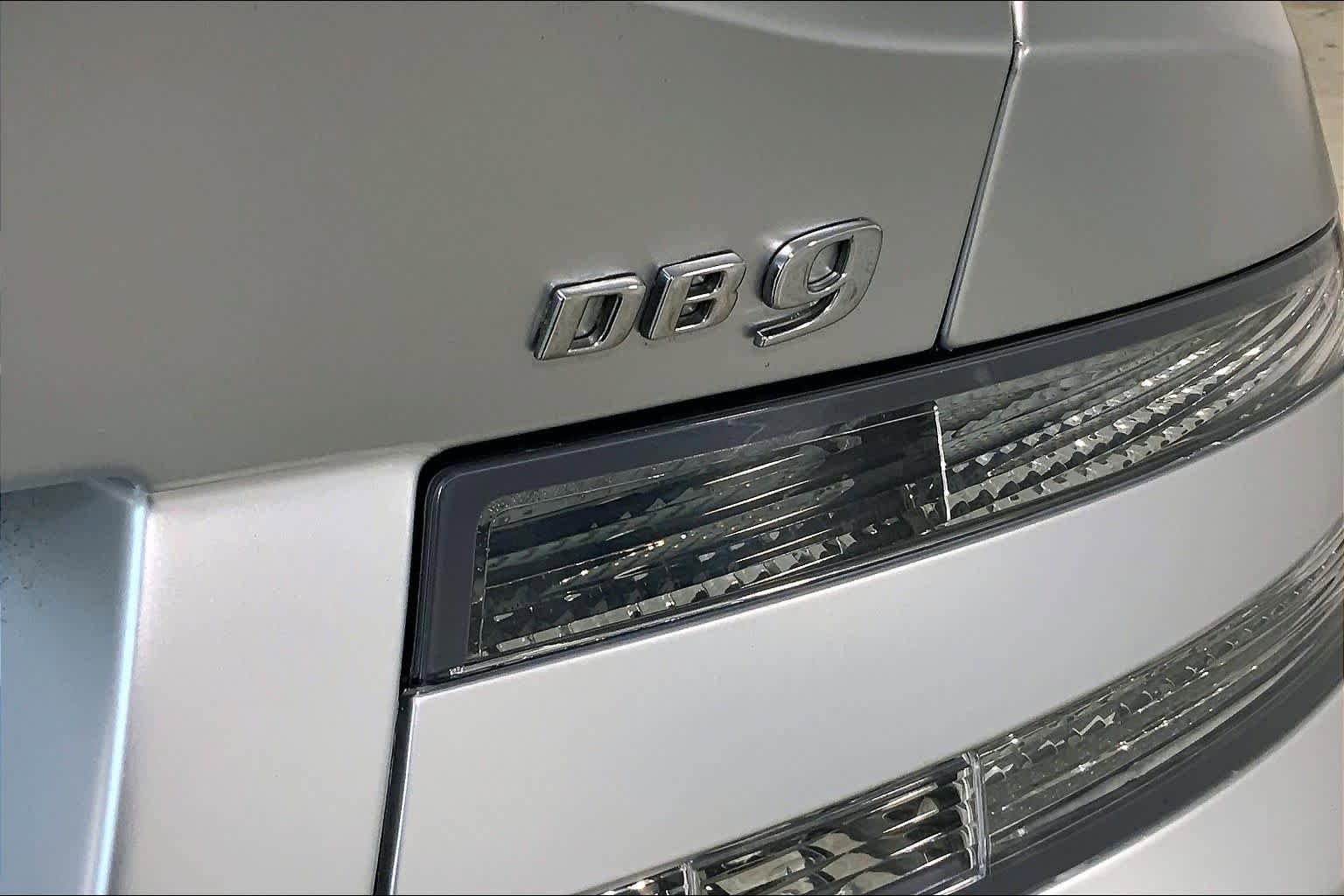 Used 2013 Aston Martin DB9 Volante RWD image 9