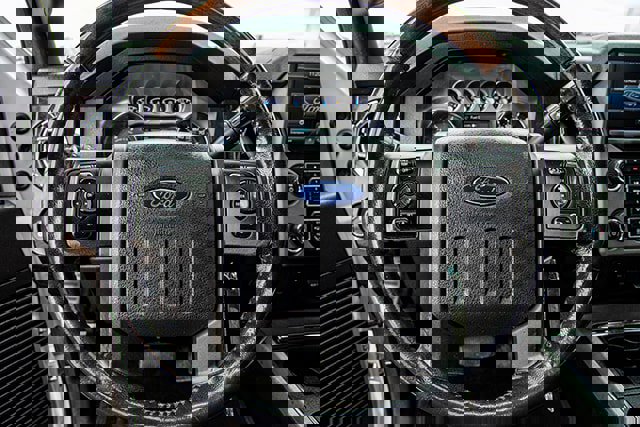 Used 2013 Ford F250 Platinum w/ Platinum Pkg image 8