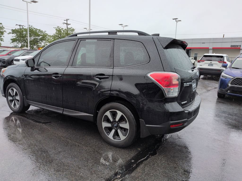 Used 2018 Subaru Forester 2.5i Premium AWD/4WD image 3