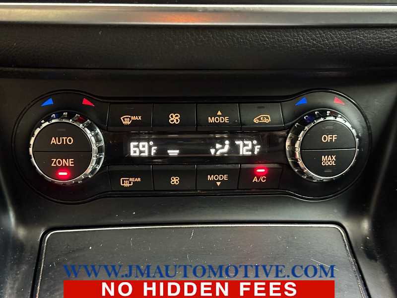 Used 2018 Mercedes-Benz GLA 250 4MATIC image 40
