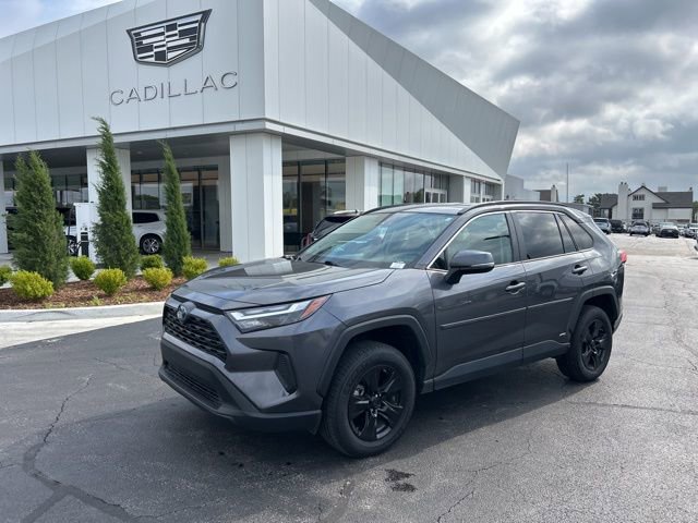 Used 2024 Toyota RAV4 LE AWD/4WD image 2