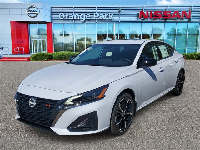 New 2025 Nissan Altima 2.5 SR w/ SR Premium Package image 4