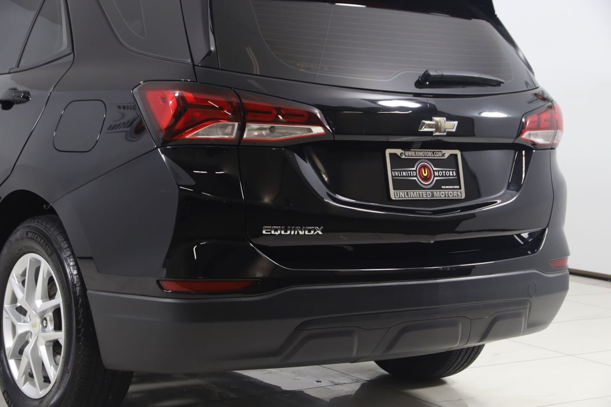 Used 2024 Chevrolet Equinox LS FWD image 20