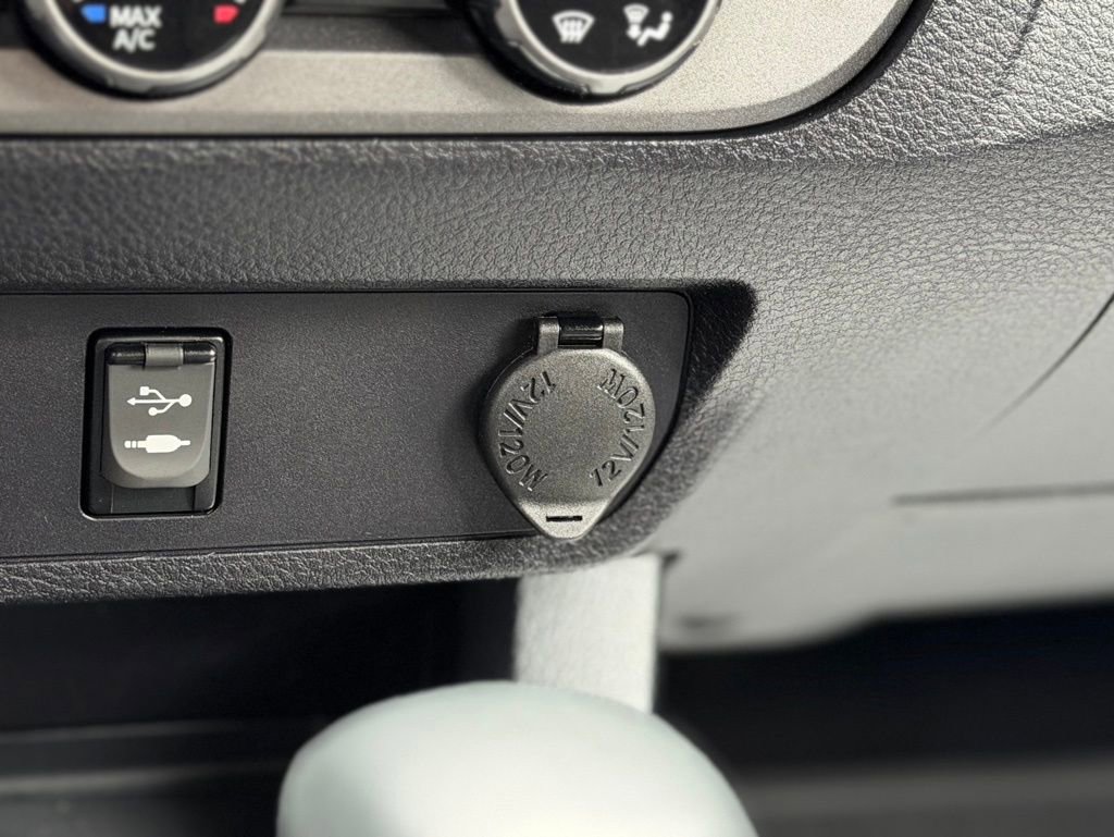 Used 2017 Toyota Tacoma TRD Off-Road w/ Tow Package image 15