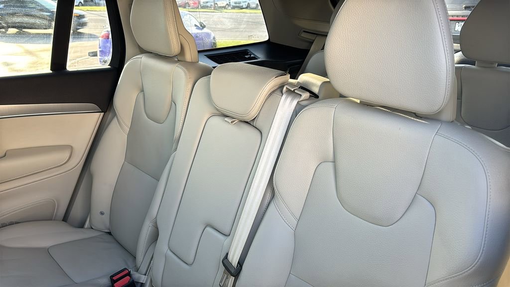 Used 2023 Volvo XC90 B5 Core w/ Climate Package image 26