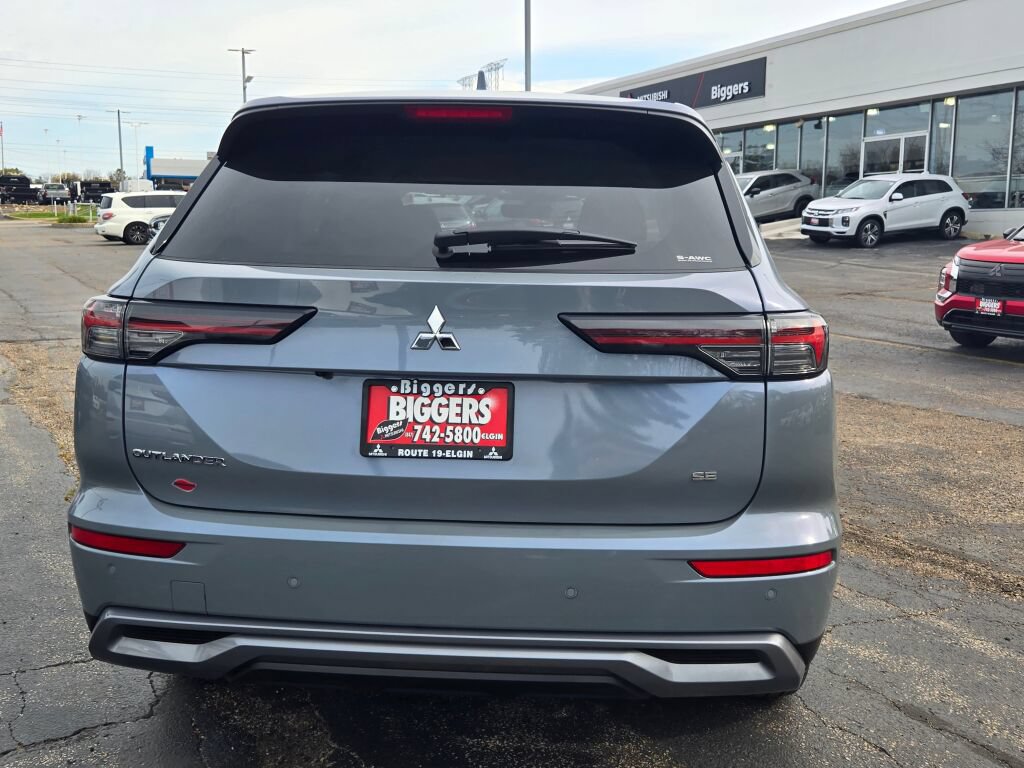 New 2026 Mitsubishi Outlander SE AWD/4WD image 11