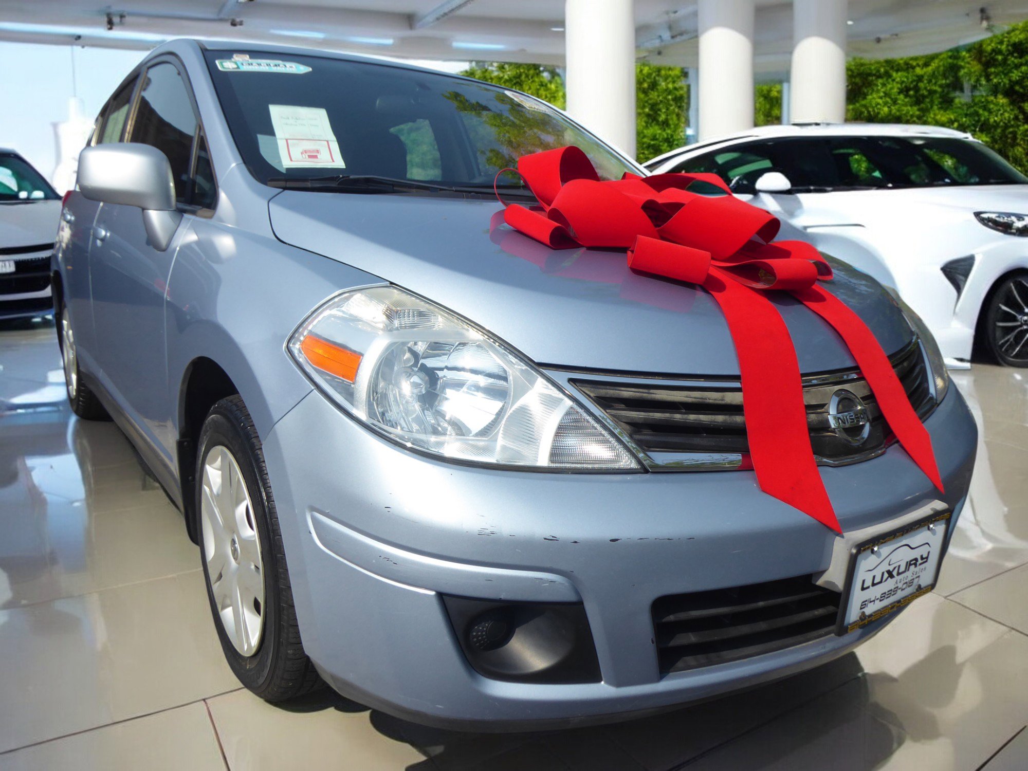 Used 2011 Nissan Versa 1.8 S w/ Plus Pkg image 4