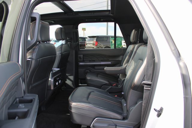Used 2024 Ford Expedition Max Platinum image 16