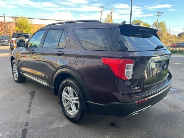 Certified 2023 Ford Explorer XLT w/ Equipment Group 202A image 7