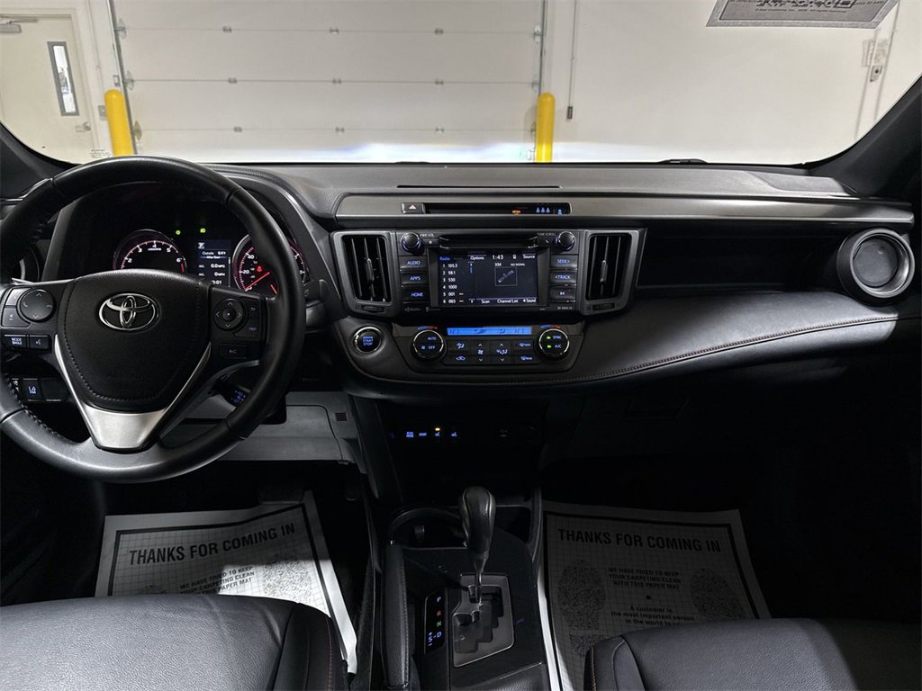 Used 2018 Toyota RAV4 SE w/ Power Extra Value Package image 10