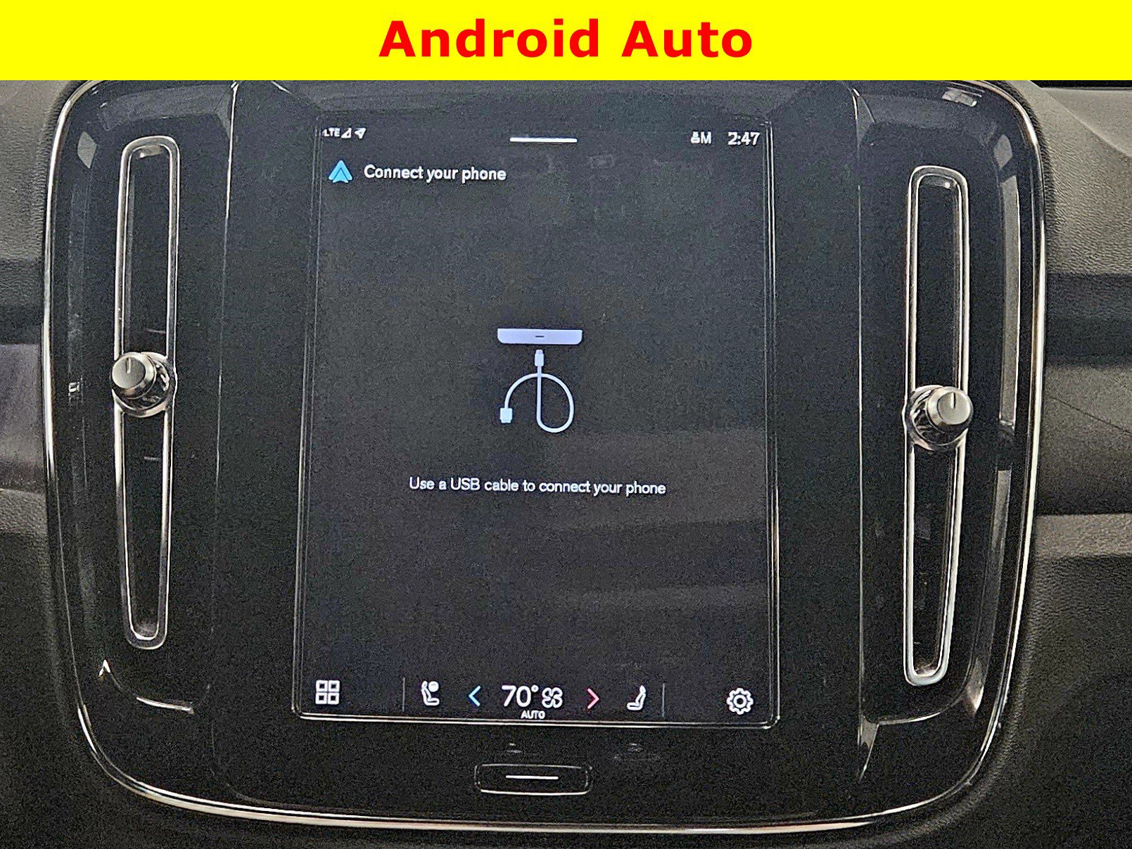 Used 2023 Volvo XC40 Recharge Ultimate image 22