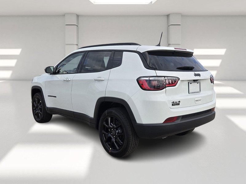 New 2026 Jeep Compass Latitude AWD/4WD image 3