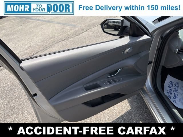Used 2021 Hyundai Elantra SEL w/ Cargo Package FWD image 12