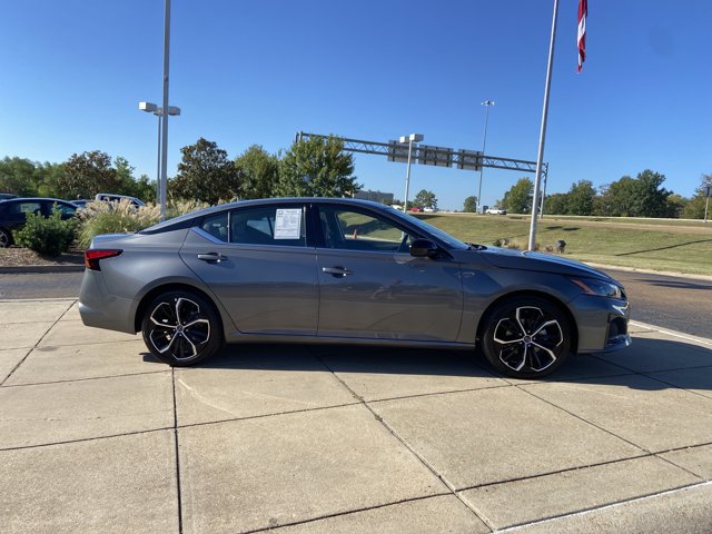 Used 2025 Nissan Altima 2.5 SR FWD image 20