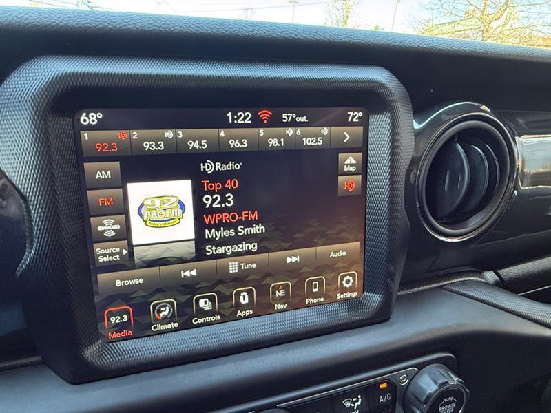 Used 2022 Jeep Gladiator Sport AWD/4WD image 18