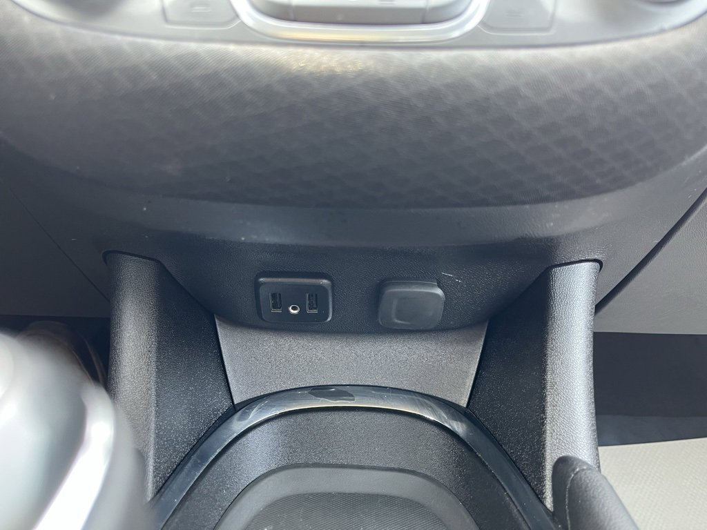 Used 2018 Chevrolet Malibu LT image 18