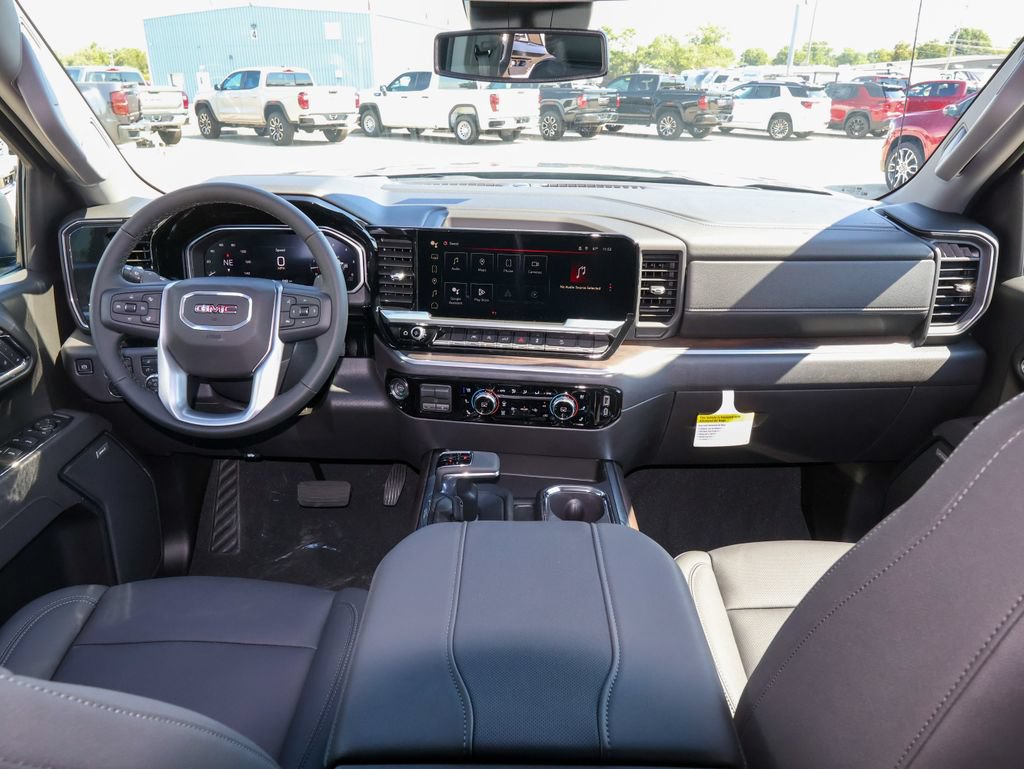 New 2026 GMC Sierra 1500 SLT w/ SLT Premium Package AWD/4WD image 11