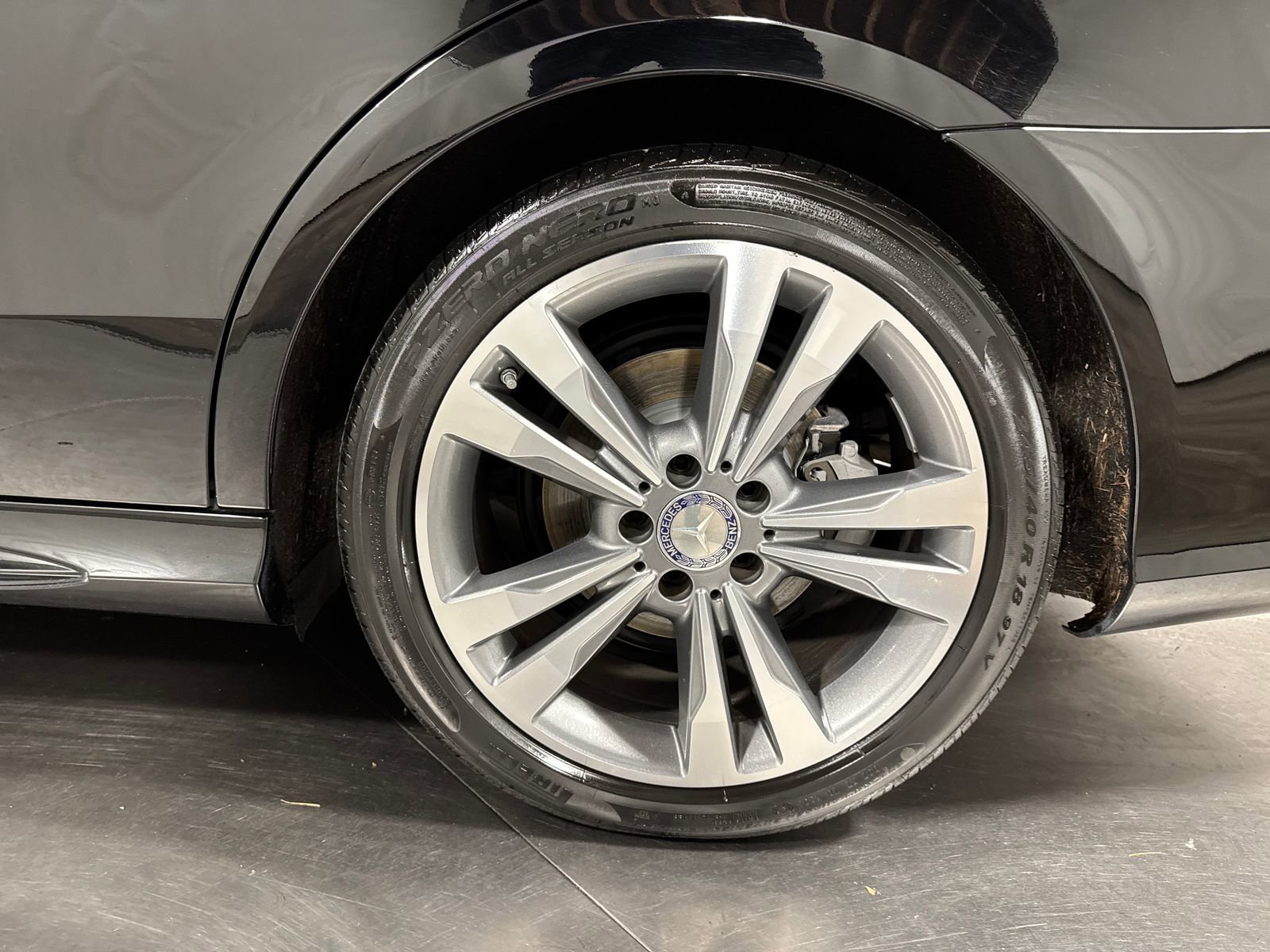 Used 2014 Mercedes-Benz E 350 4MATIC Sedan image 22
