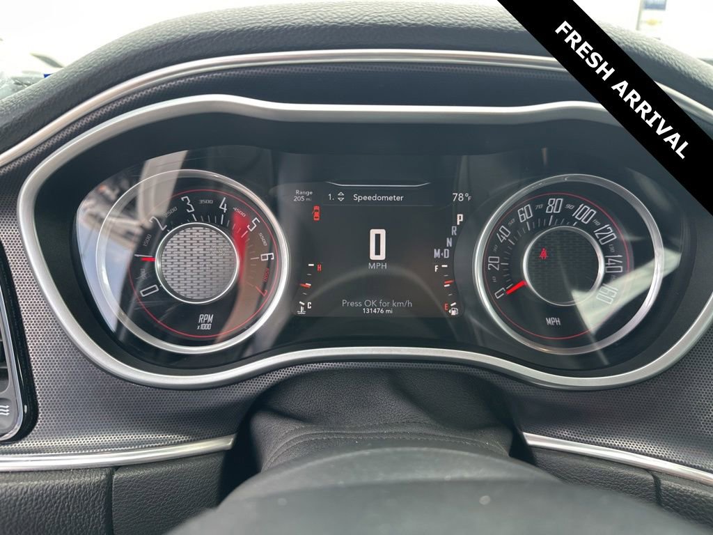 Used 2016 Dodge Challenger SXT Plus RWD image 13