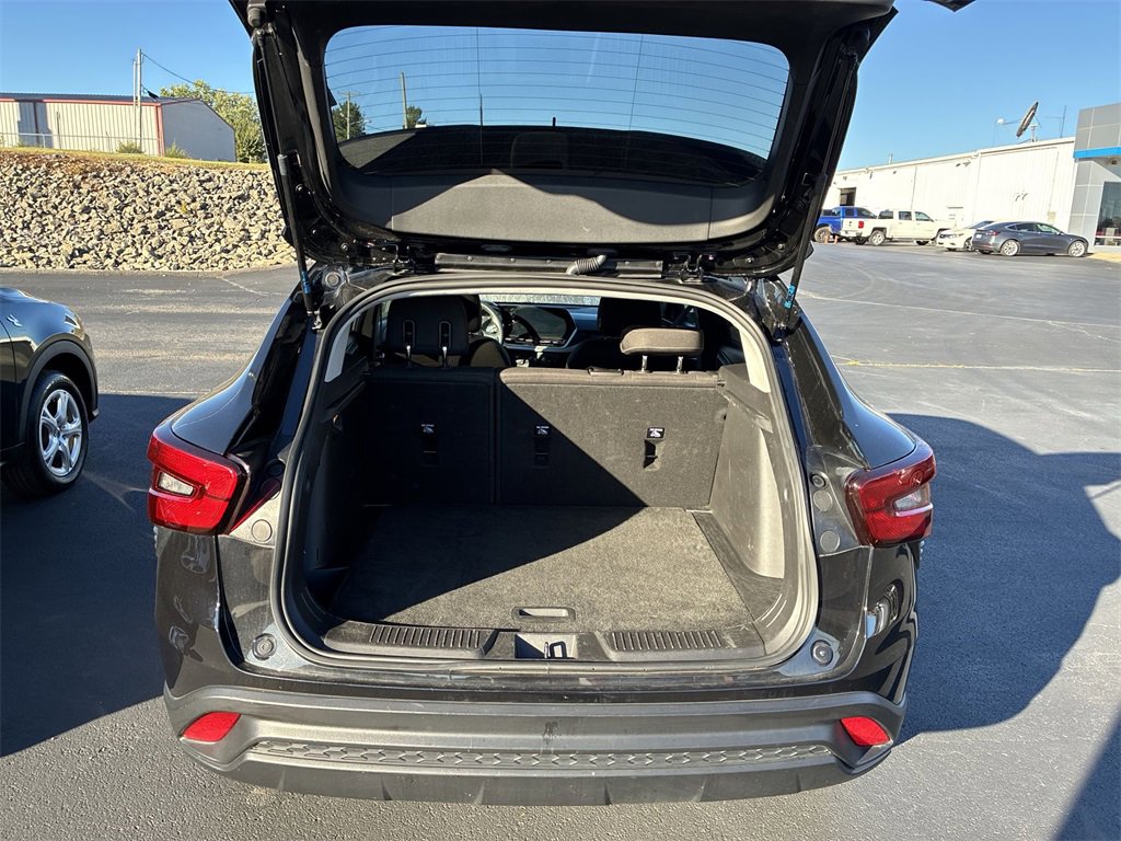 Used 2024 Chevrolet Trax LS image 20