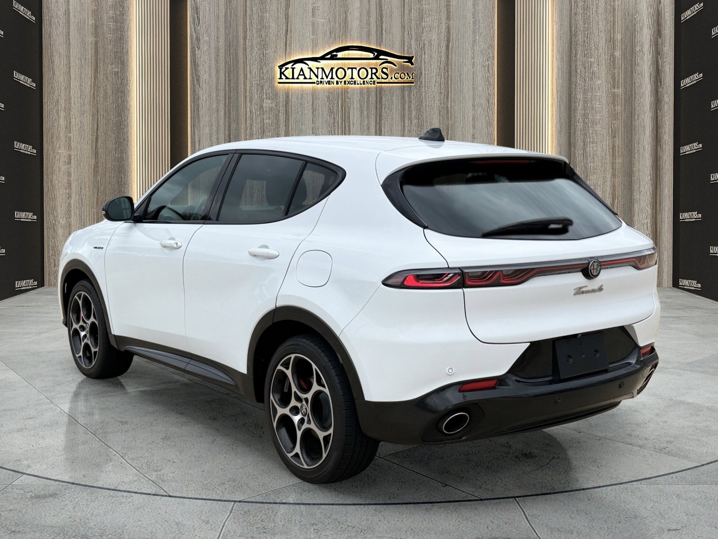 Used 2024 Alfa Romeo Tonale Veloce image 5