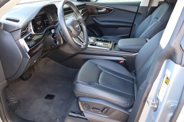 Used 2023 Audi Q8 Premium Plus w/ Premium Plus Package AWD/4WD image 16