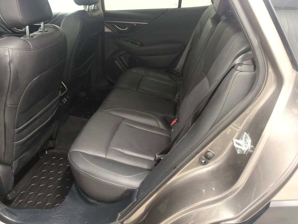Used 2024 Subaru Outback Limited AWD/4WD image 11