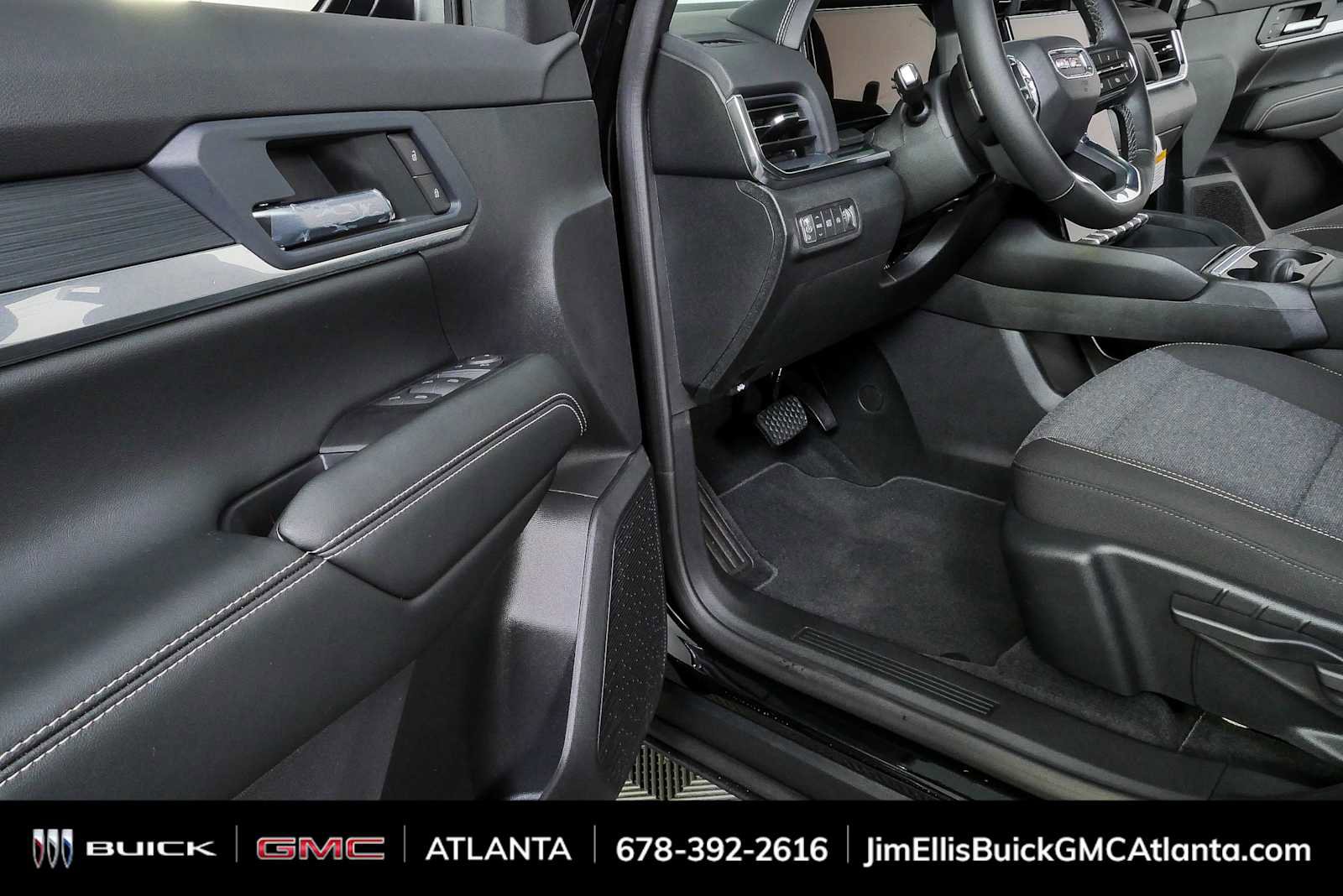 New 2026 GMC Terrain Elevation w/ Technology Package II FWD image 7