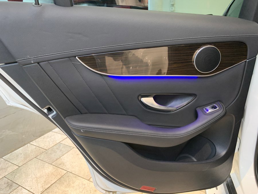 Used 2022 Mercedes-Benz GLC 300 4MATIC Coupe image 53