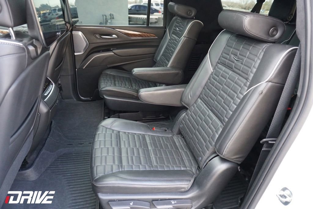 Used 2023 Cadillac Escalade ESV Sport Platinum w/ LPO, Floor Liner Package image 32