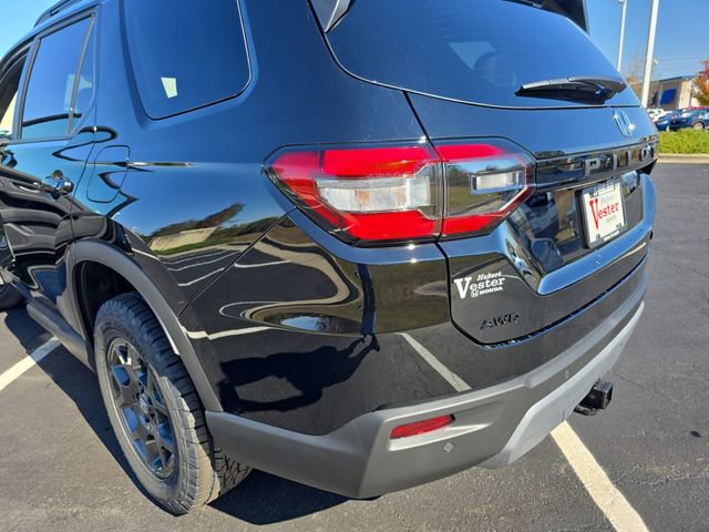 New 2025 Honda Pilot TrailSport image 36
