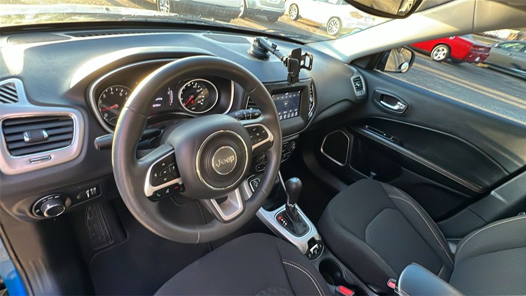 Used 2021 Jeep Compass Sport image 21