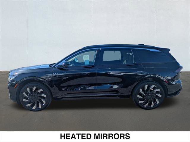 Used 2024 Lincoln Nautilus Black Label w/ Jet Appearance Package (87T) image 2