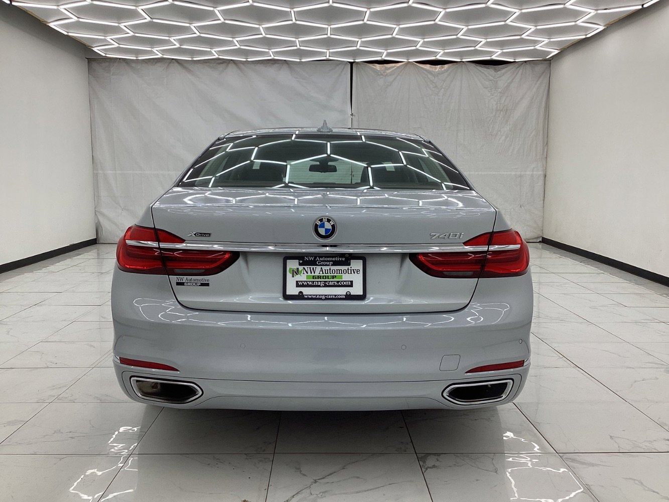 Used 2019 BMW 740i xDrive image 10