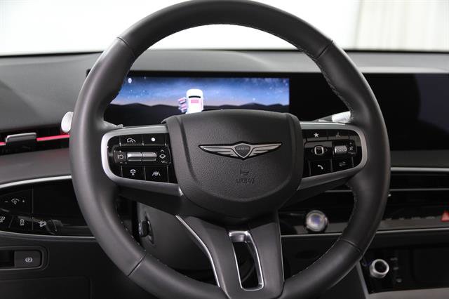 Used 2026 Genesis GV70 2.5T Advanced image 7