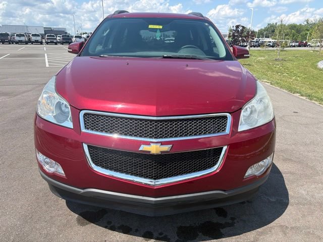 Used 2010 Chevrolet Traverse LT FWD image 3