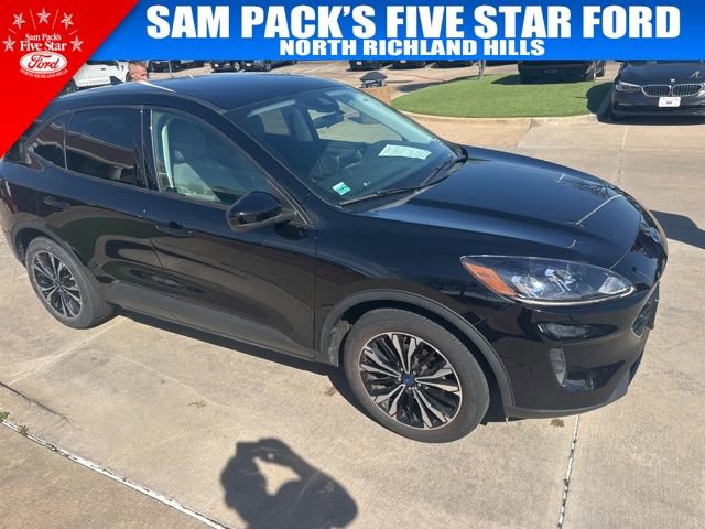 Used 2022 Ford Escape SE w/ SE Sport Appearance Package image 3
