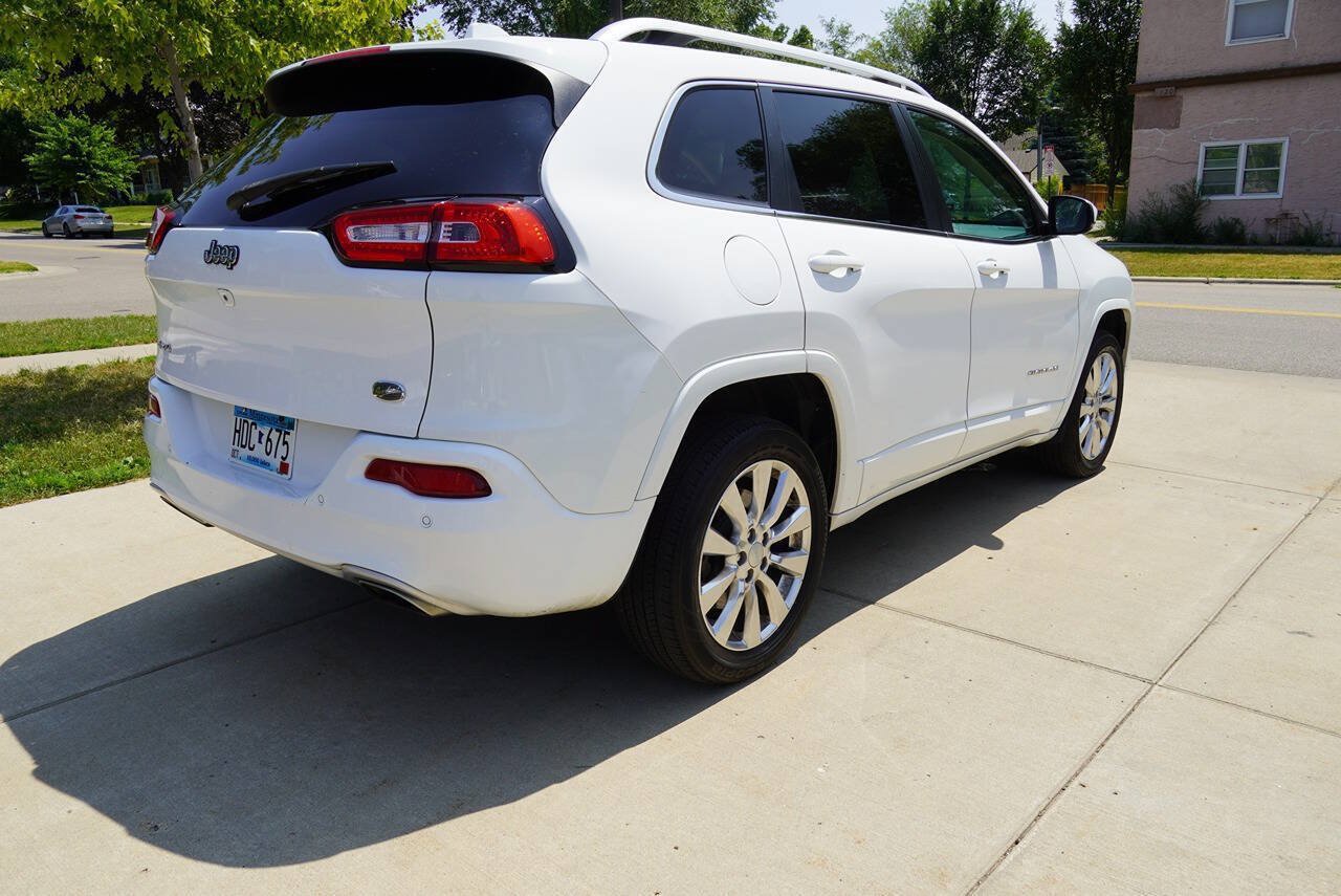Used 2018 Jeep Cherokee Overland AWD/4WD image 6