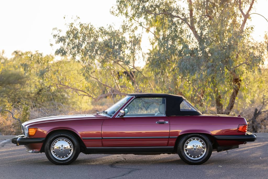 Used 1989 Mercedes-Benz 560 SL image 9